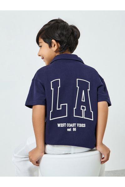 Styli قميص قصير الأكمام للأولاد باللون الأزرق الداكن