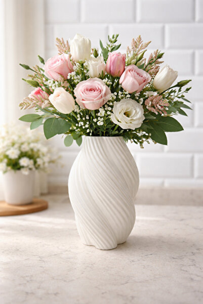 derincase 3D Tasarım Modern Vazo – Minimal Dekoratif Çiçek Vazosu 20CM Uzunluk