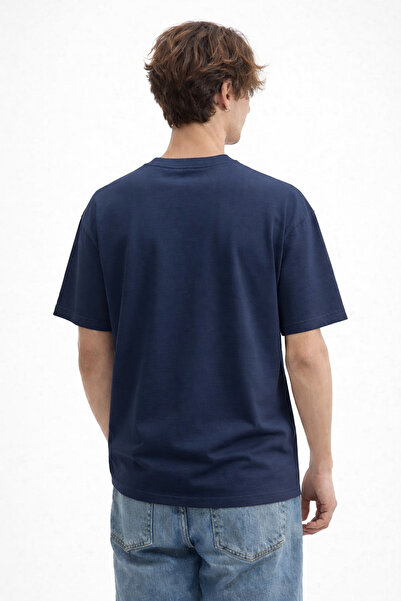 caddekombin Men's Modern Wave Embroidered 100% Cotton Navy Blue T-Shirt