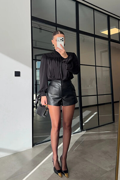 SHILSEE BEUTİQUE Women's High Waist Mini Leather Shorts Black