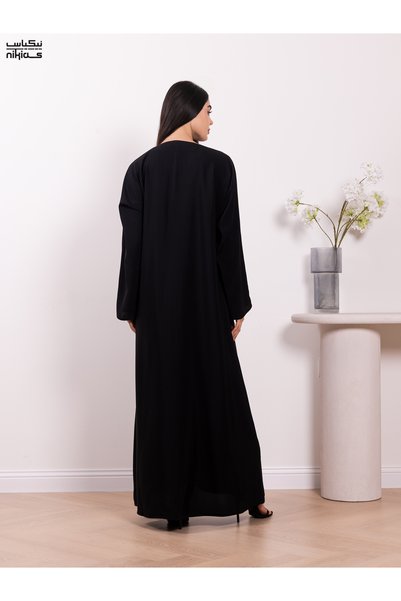 Nikias Practical Nida fabric abaya with a full front zipper