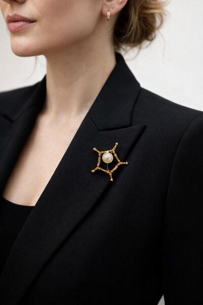 Gönülden Tasarım İnci Boncuklu Kadın Broş Yaka İğnesi 4x4 Cm