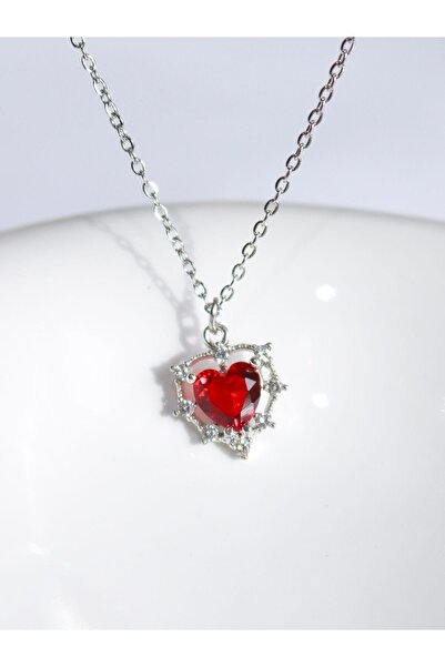 Reorah Collection قلادة على شكل قلب من حجر الزركون الأحمر والأبيض
