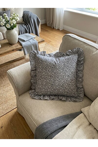 LILYUM Pamuklu Çiçek Desenli Fırfırlı Dekoratif Kırlent Kılıfı 43x43 CM