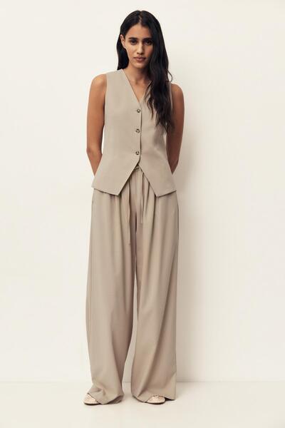 Pull & Bear Tailored fit yelek
