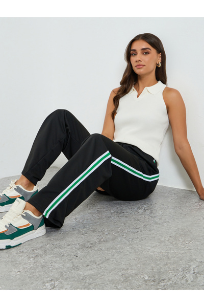 Styli Women Black Wide Leg Joggers with Side Stripe