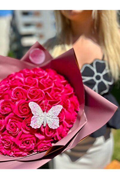 Buchetezie Buchet Cadou Femei Buchet Butterfly Effect cu Trandafiri de Săpun