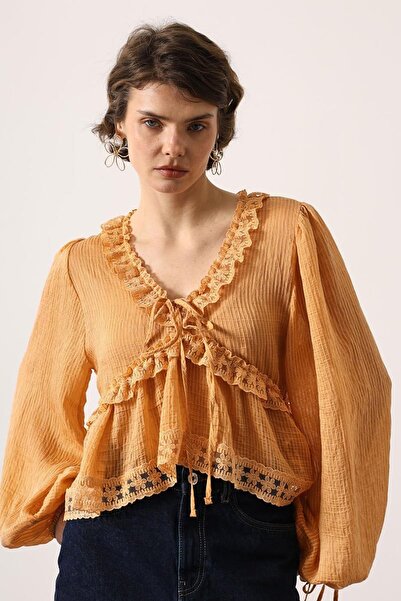 Trend Alaçatı Stili Women's Mustard V-Neck Ruffle Detailed Woven Blouse Alc-X...