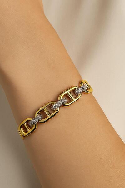 New Obsessions سوار VIP ذهبي على شكل كف