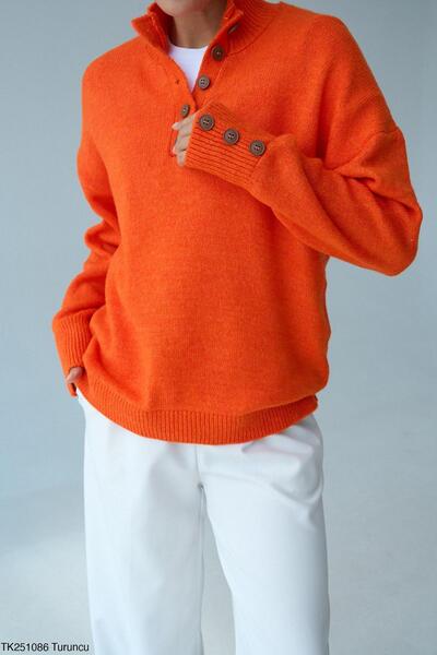 My Life Accessory Women's Orange Color Buttoned Knitwear Sweater