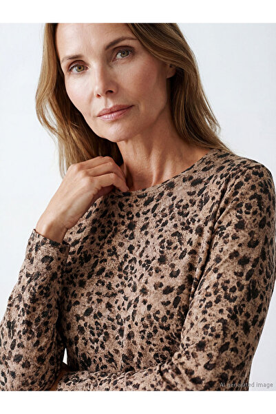 LC Waikiki Rmz Gi̇yi̇m Farkiyla Zero Roba Collar Leopard Embroidered Blouse