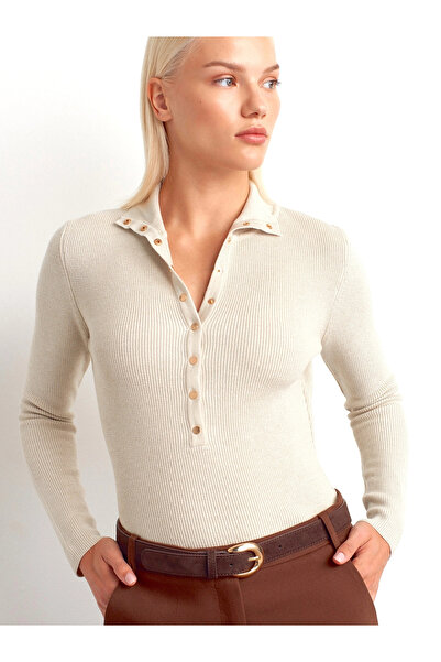 Lusin Women's Beige Stand Collar Snap Fastener Long Sleeve Knit Sweater