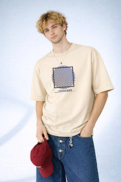 caddekombin Men's Minimalist Geometric Crew Neck Beige T-Shirt with Numerical...