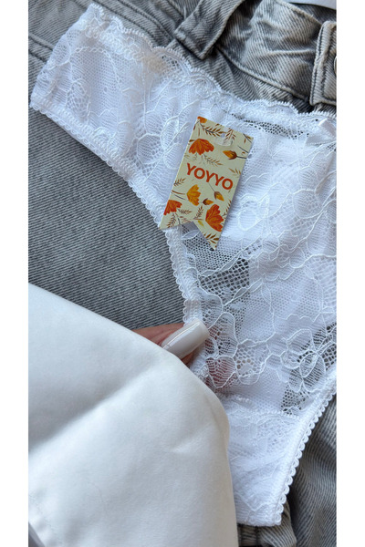 YOYYO Women's White Lace Thong Panties - Romantic Underwear with Floral Pattern