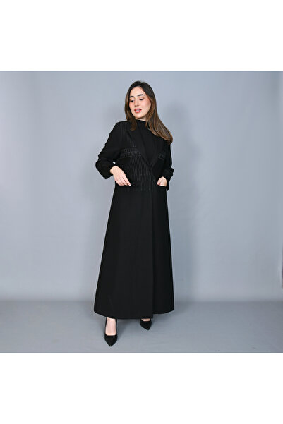 HAWRAA ABAYA Blazer-style abaya with black embroidery, lined, with A-line sho...