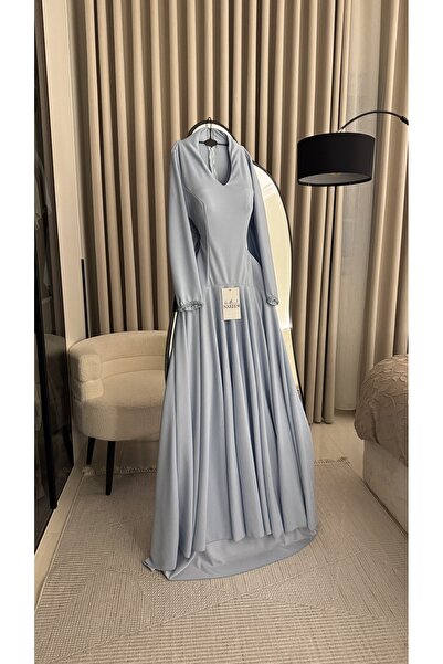 Nareen Fashion A long dress in a calm, light blue color, featuring an elegant...