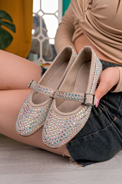 K KILINÇ DÜNYASI حذاء باليه نسائي مزين بالأحجار مع أشرطة