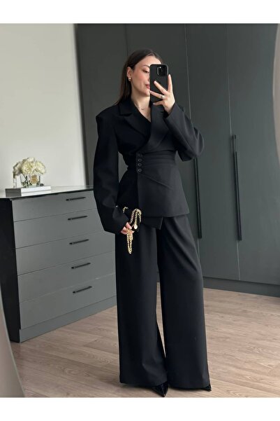 Tugen Co Button-Detail Premium Suit