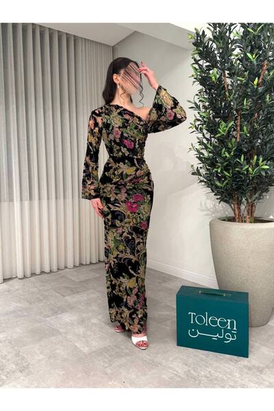 TOLEEN Narmin's dress is floral