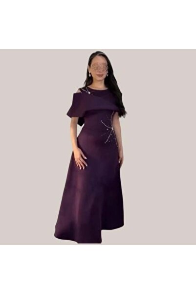 BATRINA STYLE A soft evening dress in Barbie fabric in lilac