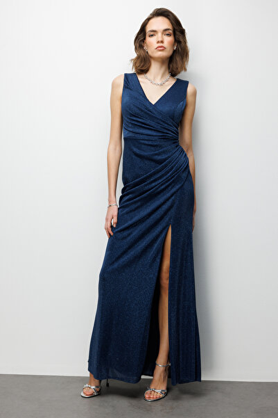 Ekol Büzgü Detaylı Yırtmaçlı Simli Elbise