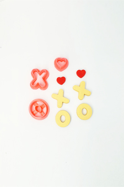 WE3D Valentine's Day - Xo Polymer Clay Ceramic Dough Mold Set - 2cm