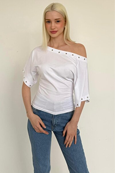 Madmext White Off Shoulder Women's Blouse with Metal Detail Mg2671
