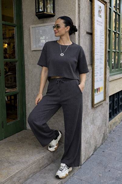 YAKAMEL Women's Ribbed Flexible Wide-Legged Lace-Up Waist Sweatpants Set