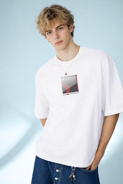 caddekombin Men's Motivational Themed Moving Forward Written Crew Neck White ...