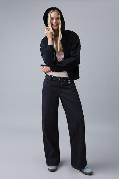 Bershka Baggy fit düşük bel zımbalı jean