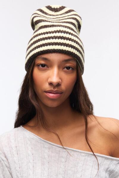 Bershka Çizgili kaykaycı bere