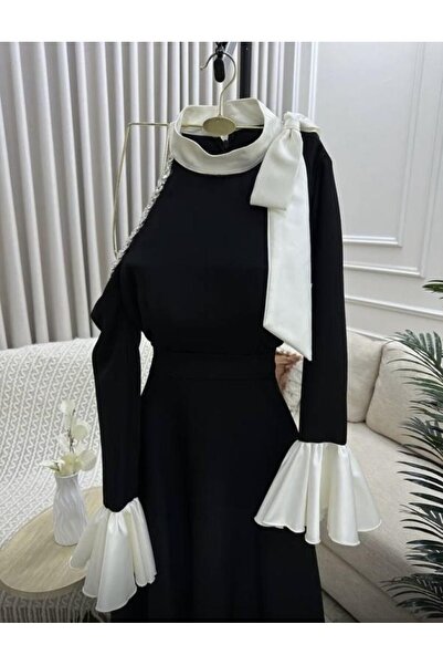 NARCISSUS FASHION black and white maxi dress