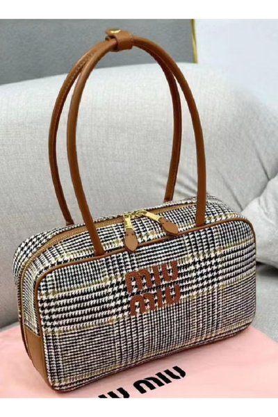 MİUAST MIU MIU Medium Beau Shoulder Bag for Women 31*10*19CM
