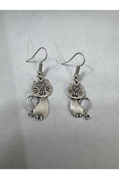 Yuchicly Whisker Mood – Silver Color Unisex Dangle Earrings with Cat Figure