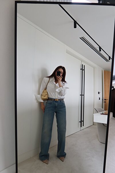Özge Özgenç جينز بقصة مستقيمة مع تشطيبات أساسية