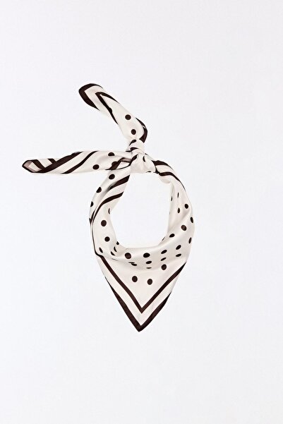 Bershka Puantiyeli paşmina