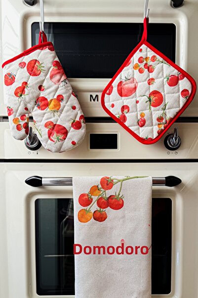 Rakle Pomodoro Oven Gloves and Holder Set