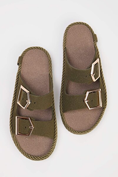 TRENDYOL SHOES Papuci pentru femei cu talpă groasă, cu cataramă antică, cu ba...