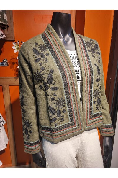 Sosyete Kaplumbağa سترة قصيرة بأكمام طويلة مطرزة بنمط عرقي