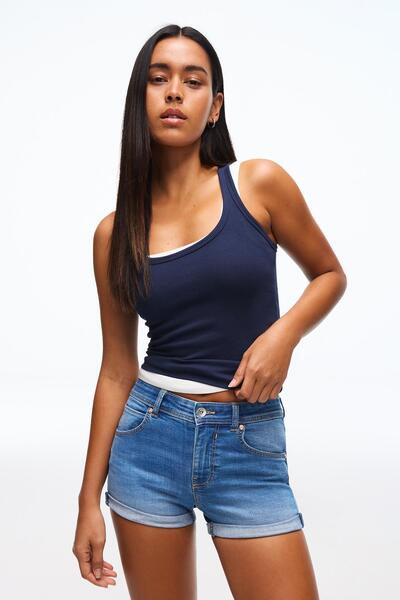 Bershka Denim paçası katlamalı şort