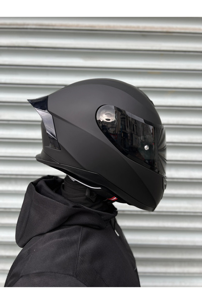 Rivox R1 Mat Siyah Vizörlü Kapalı Kask (Güneş Vizörlü)