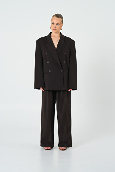 Thalure Жіночий коричневий оверсайз-блейзер з баскою