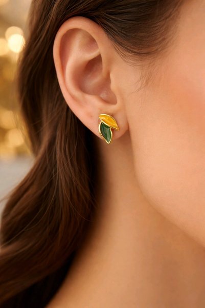 mos&more Gold Yeşil Sarı Yaprak Küçük Küpe