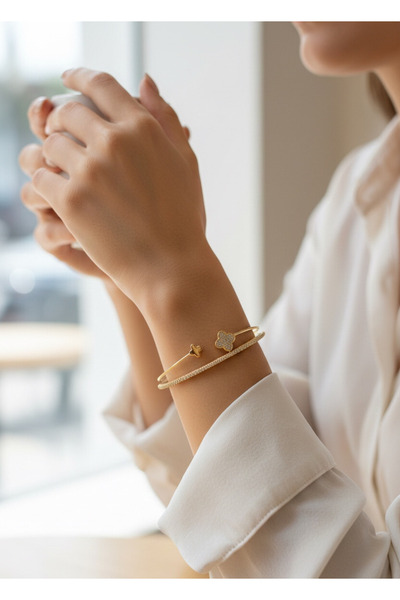 Lisinya Yonca Model Brass Gold Color Women's Bracelet - Tygoo