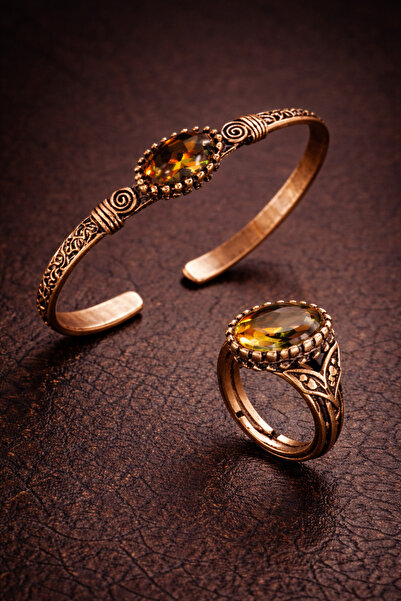 İyyaKee Kadın Bakır Bileklik ve Yüzük Takım Seti Renk Değiştiren Zultanit Taş...