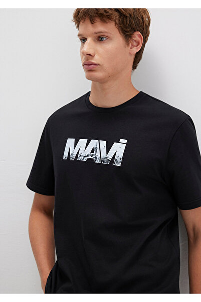 Mavi Černé tričko s potiskem loga Regular Fit / Regular Fit 0610948 -900