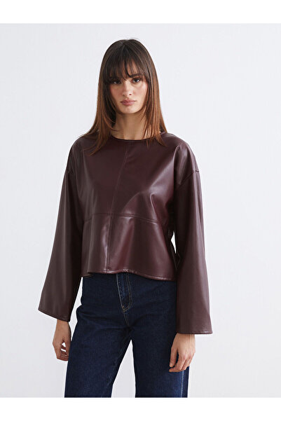 LC Waikiki Özmarka Нова колекция Блуза с велосипедна яка и кожена визия