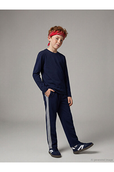 LC Waikiki Αγορίστικο φούτερ με ρίγες σε μπλε ναυτικό χρώμα