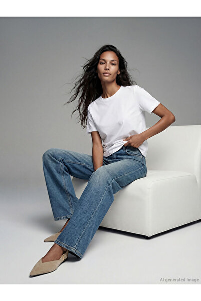 LC Waikiki Γυναικείο μπλουζάκι Özmarka New Season με λαιμόκοψη ποδηλάτου