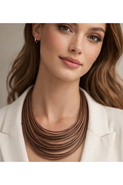 Kutcha Accessories Kahverengi Çok Katlı Deri Görünümlü Kolye – Modern Bohem Stil
